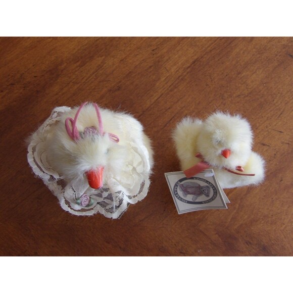Vintage Lot of 2 A&A Plush Kimbearly's Originals Chick Peeps and De Dee Tongue - Picture 10 of 15